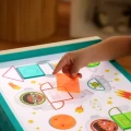 edukacyjny podświetlany stolik do rysowania2.webp