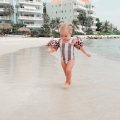 pol_pl_The-Swim-Essentials-Rekawki-do-plywania-0-2-lata-Panterka-Roz-2020SE34-1528_7.png